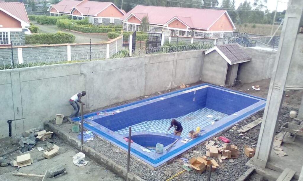 Pool Tile Cleaning & Repair